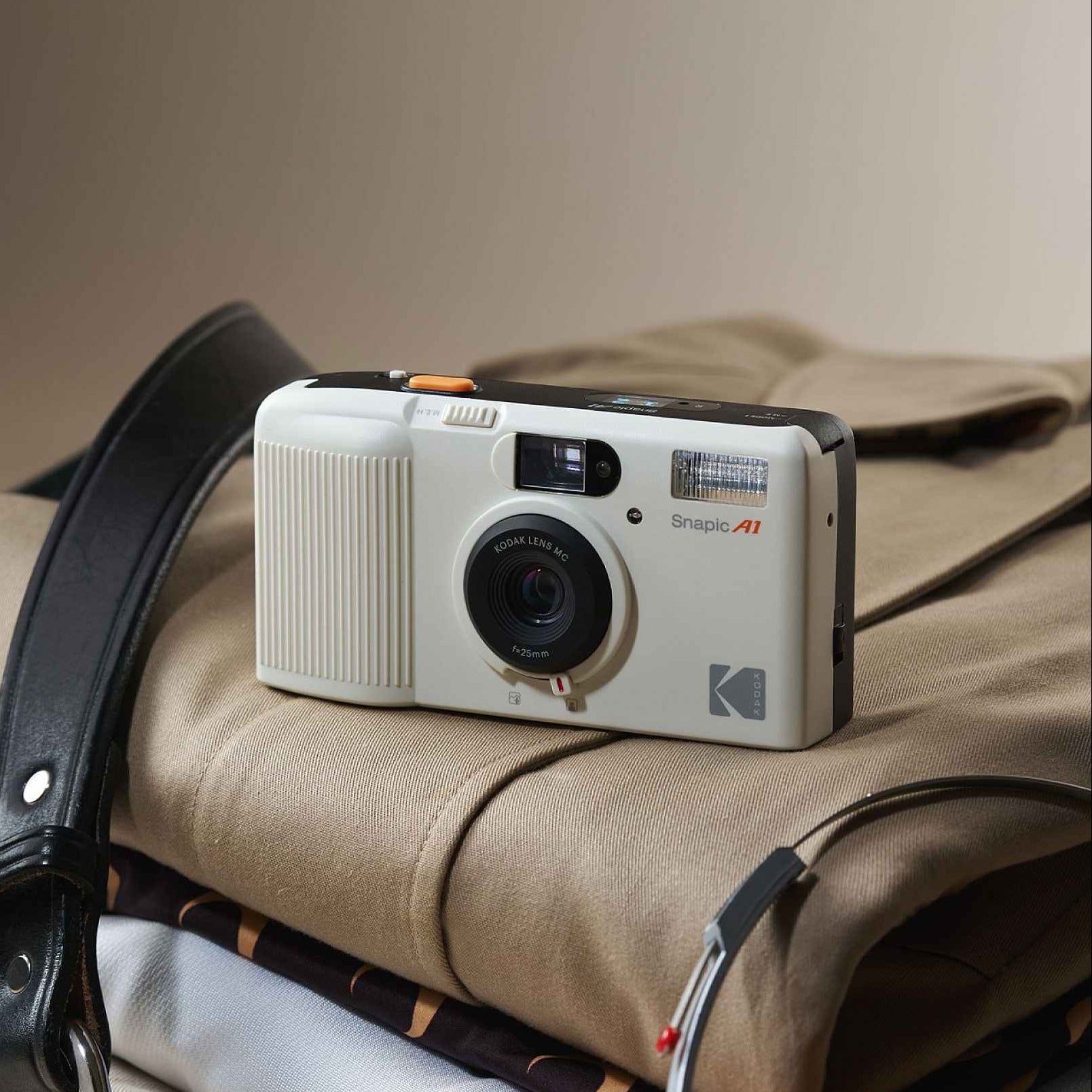 Kodak Snapic A1 - Ivory White - Take It Easy Lab Ltd