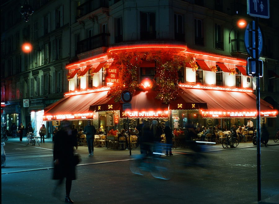 CineStill 800T customer photo by @scottmsaltphoto