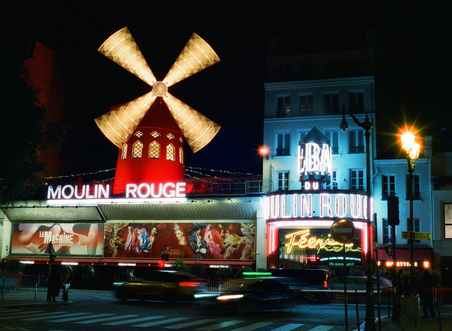CineStill 800T customer photo by @scottmsaltphoto