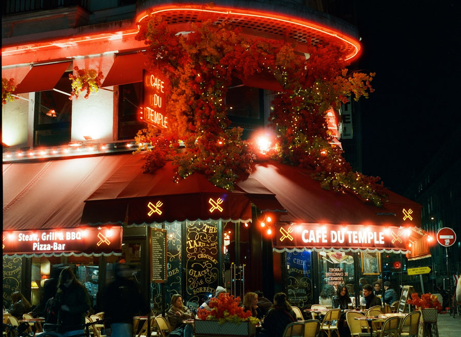 CineStill 800T customer photo by @scottmsaltphoto